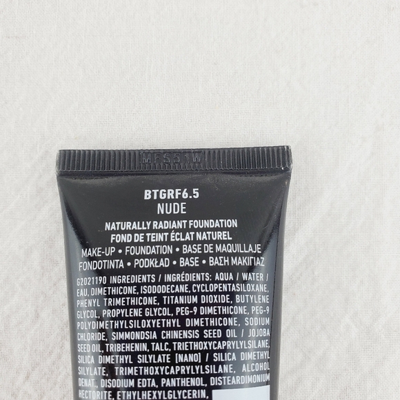 3 FOR $15 💟💟  NYX Born To Glow Naturally Radiant Foundation - Picture 5 of 5